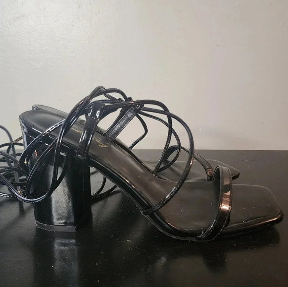 Elisabet Lang Black Patent Leather Lace Up Open Toe Strappy Sandals Shoes Baddie - Picture 4 of 12